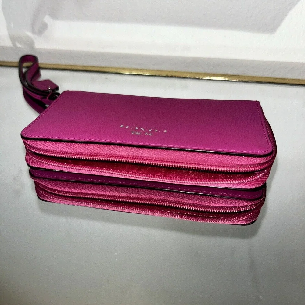 Coach Purple Fuchsia Textured Leather Zip Around‎ Purse Bag Wallet Wristlet